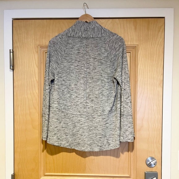 LOFT Vinyasa Flare Cardigan - Heather Gray - Picture 4 of 5